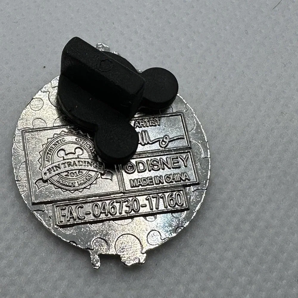 2016 Disney Pin King Candy World of Evil Series Mystery Pin Wreck It Ralph Turbo